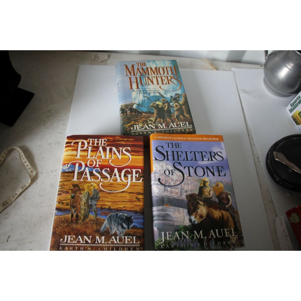 Earth Children Bundle 1st Editions by Jean Auel THe Plains of Passage, The Mam - Picture 8 of 12